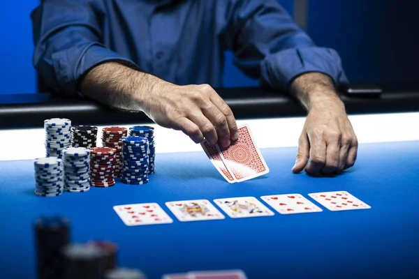 How Celebrity Poker Tournaments Work