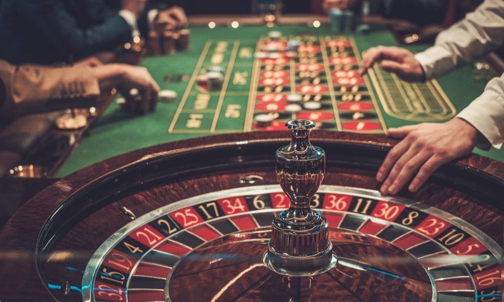 The Role of Casino Etiquette: Dos and Don’ts