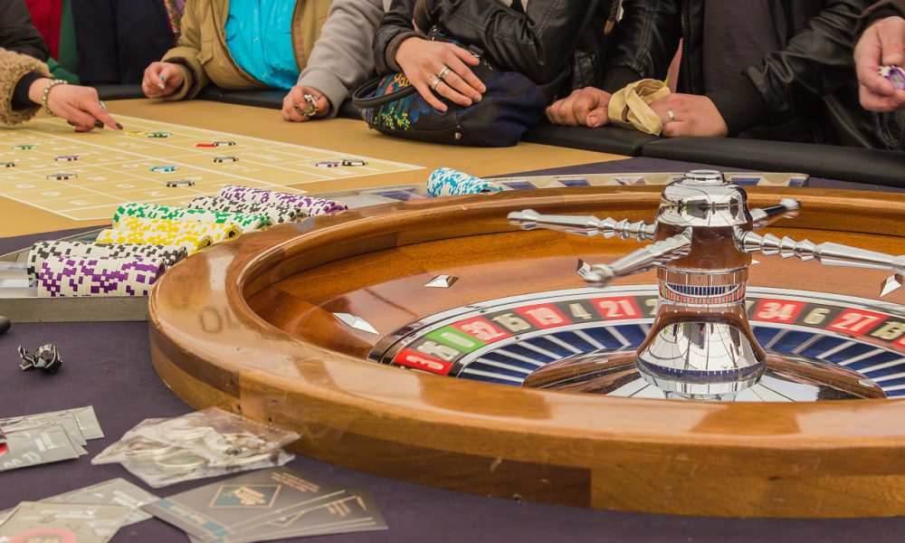 How Casinos Use Design Psychology to Keep Players Engaged